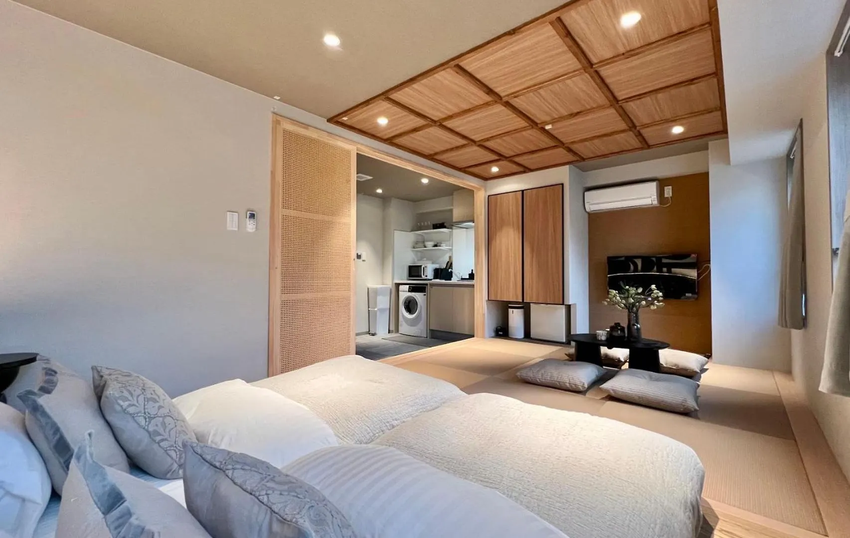 Apartment Lang Hotel Ueno 朝食付 #上野駅徒歩9分 #秋葉原浅草羽田&成田空港へ便利 Tokyo