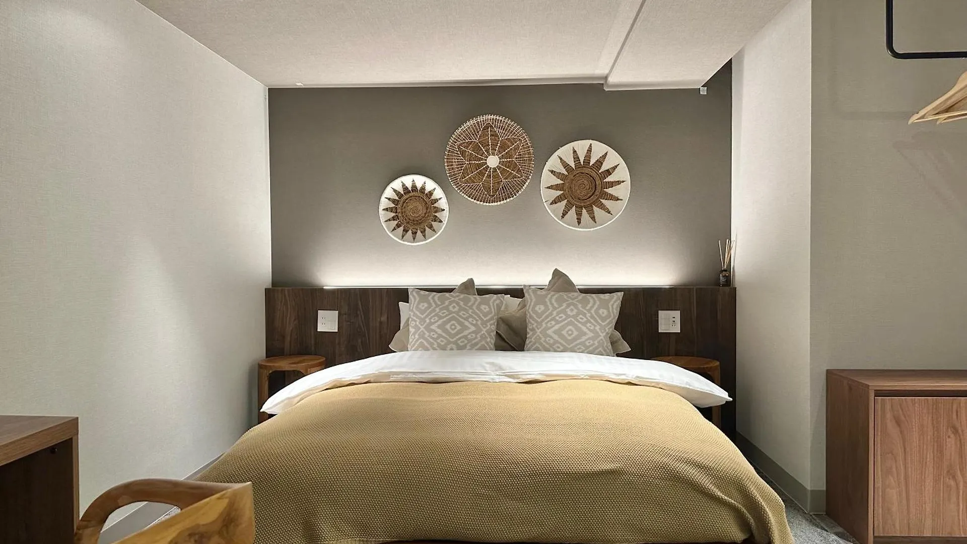 Apartment Lang Hotel Ueno 朝食付 #上野駅徒歩9分 #秋葉原浅草羽田&成田空港へ便利 Tokyo Japan